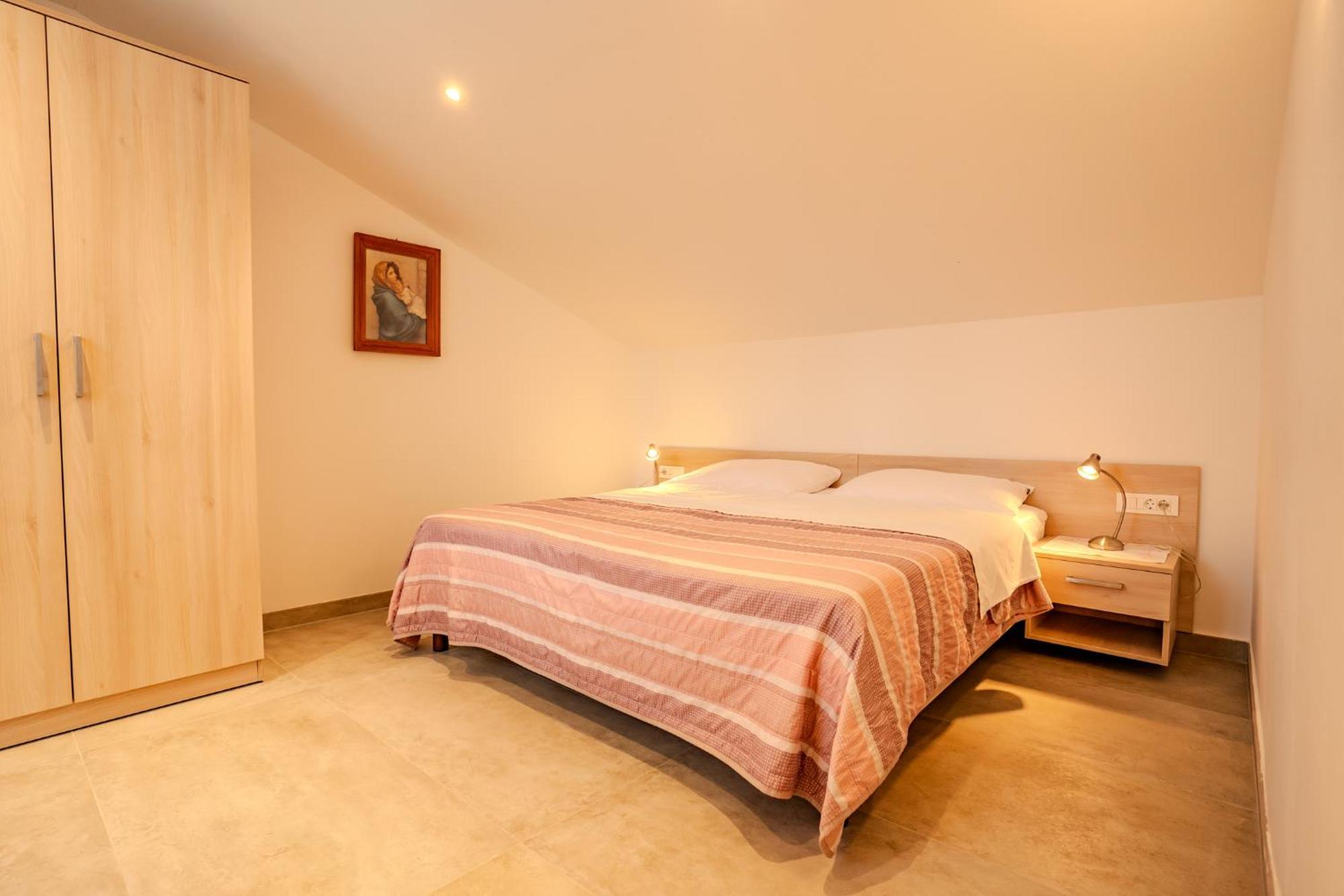 Apartment Hrabric Нивице Екстериор снимка