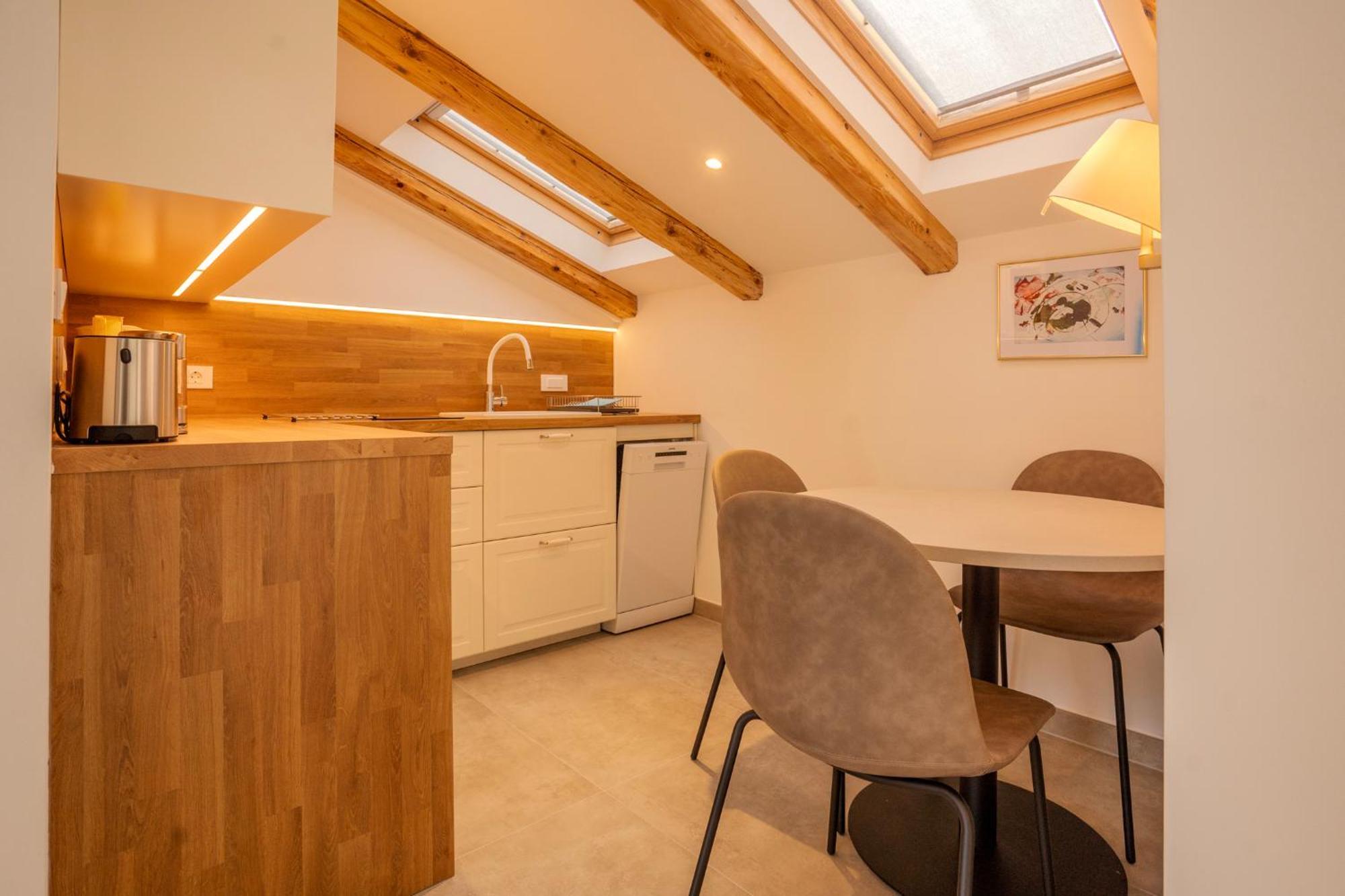 Apartment Hrabric Нивице Екстериор снимка